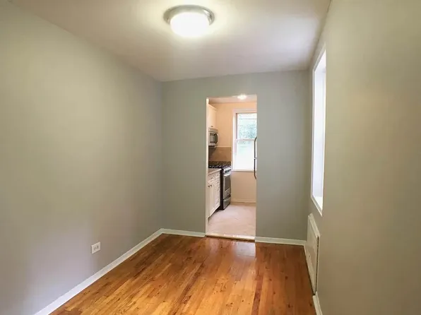 6601 Broadway image 5 of 8