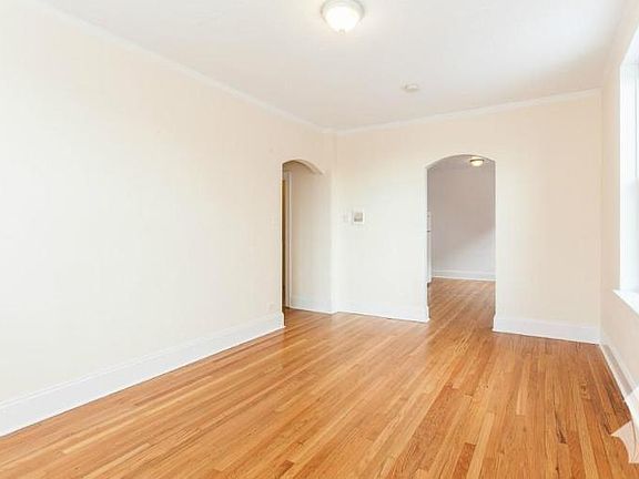 3rd image of 2737 N Spaulding Ave APT 212