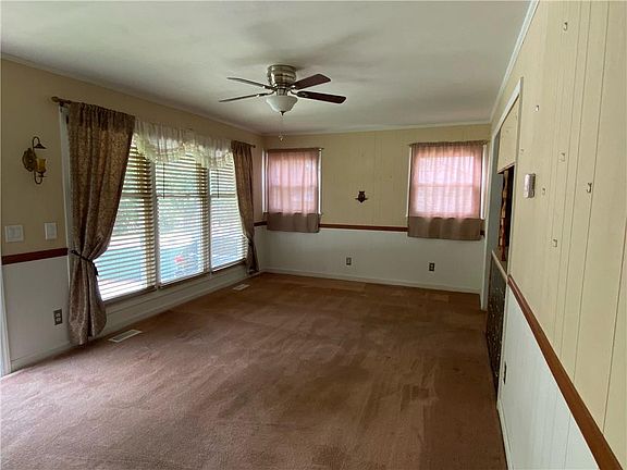 3rd image of 514 Overhill Dr