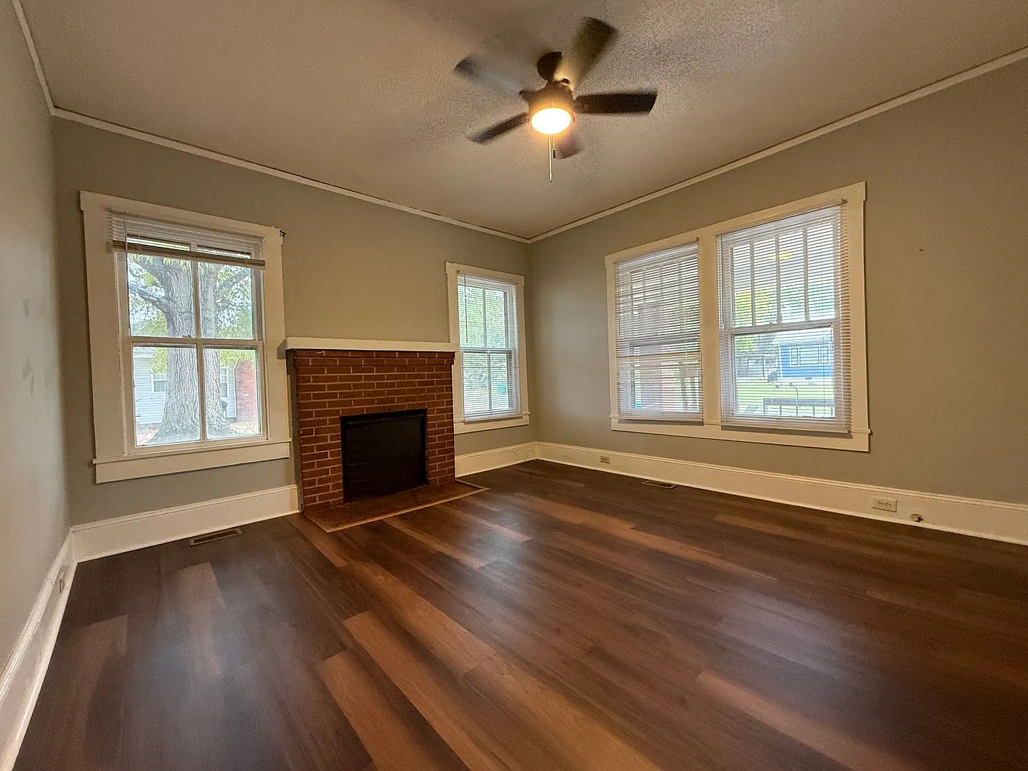 1235 Freeman Ave — Photo 4