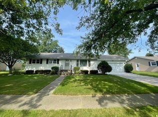 375 N Walnut St, Chebanse, IL 60922