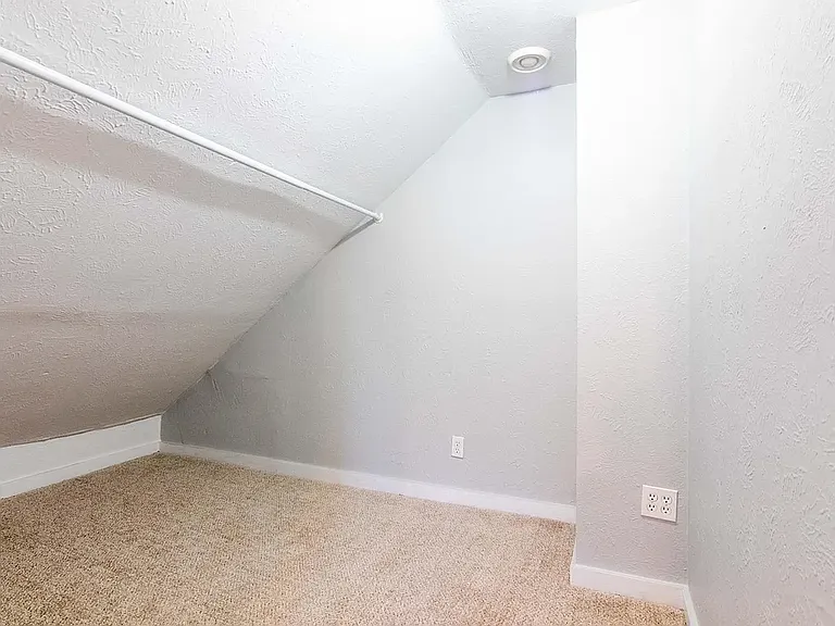 11731 Franklin Blvd #UP — Photo 16