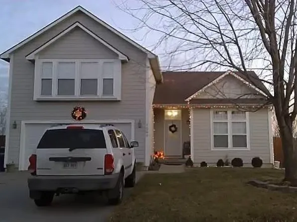1009 Hickory Ct, Eudora, KS 66025