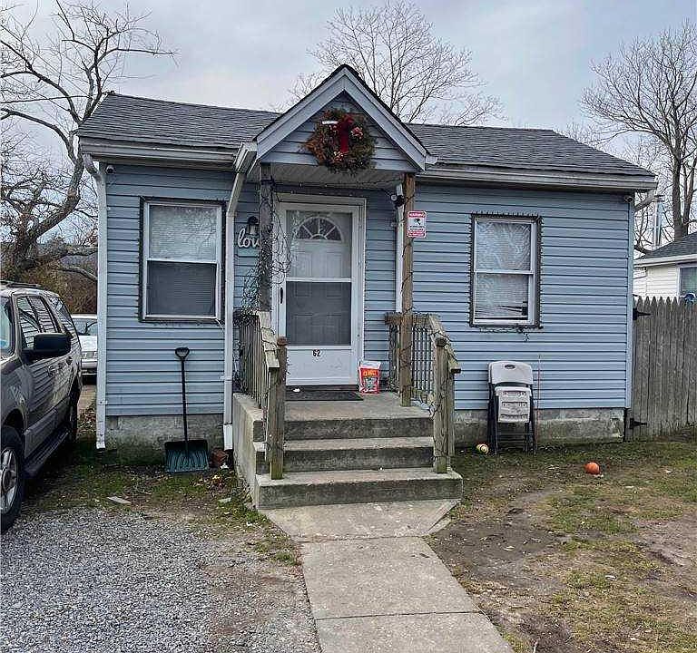 1st image of 62 Diana Dr