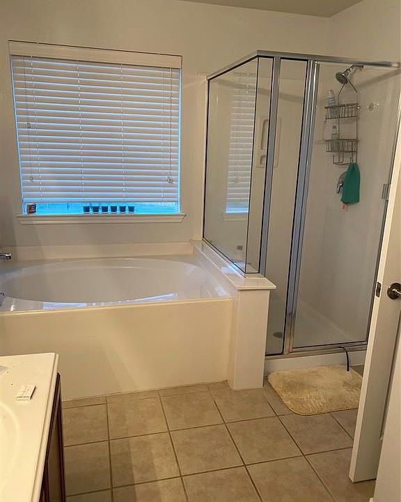 2nd image of 2759 Maybrook Hollow Ln