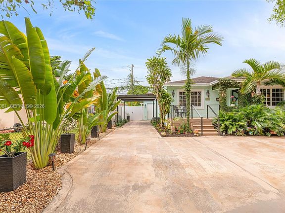 3rd image of 6520 SW 16th Ter