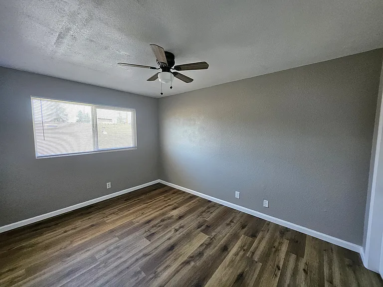 449 S Stockton Ave #7 — Photo 11