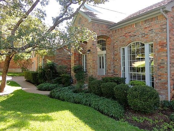 3rd image of 9256 Scenic Bluff Dr