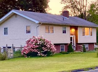 76 Chapel St, Pittsfield, MA 01201