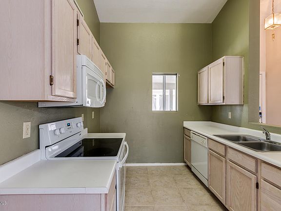 2nd image of 6532 S Lake Forest Dr