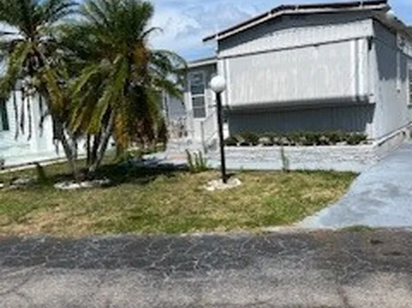 242 Daisy Ave, Fort Myers, FL 33908