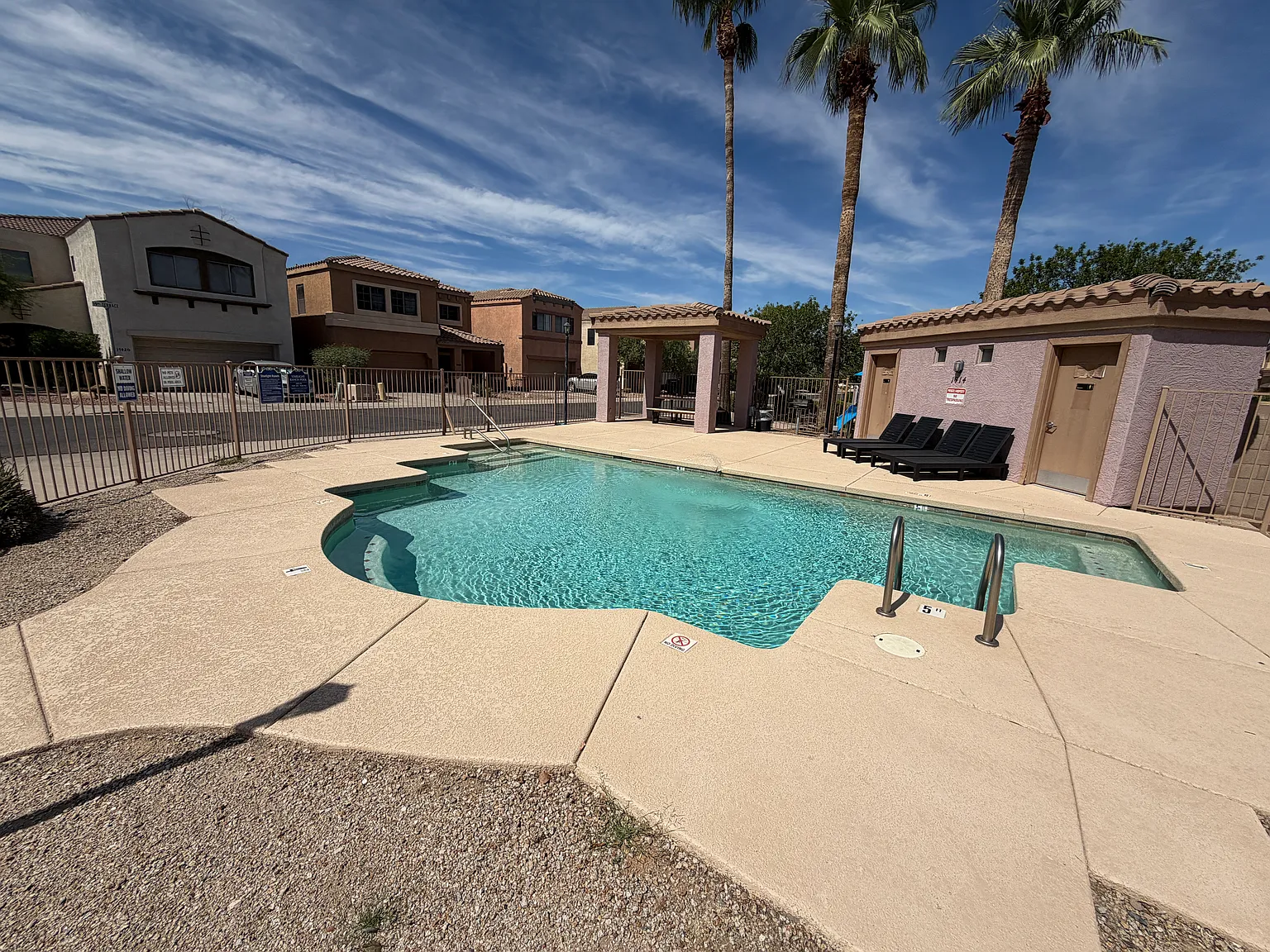 4 Bed 2. — Photo 3