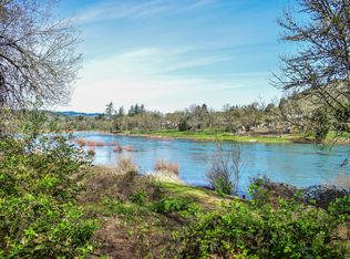 395 Rio Nes Ln, Roseburg, OR 97470