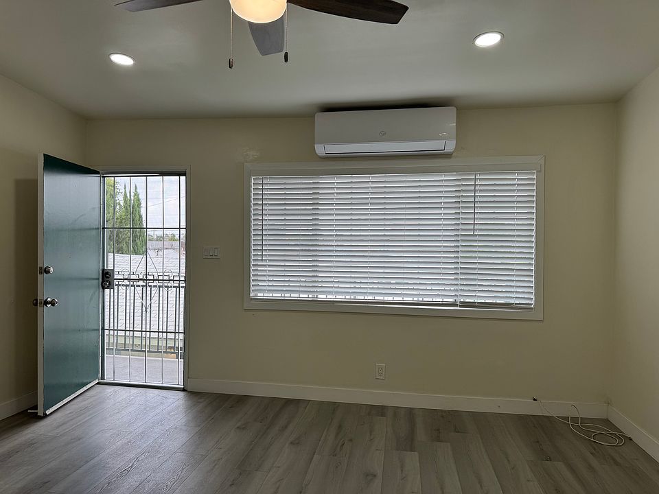 1st image of 2819 Dee Ave Unit 4