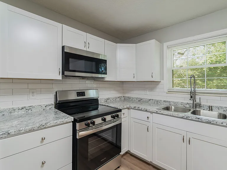 2809 Lay Ave — Photo 10