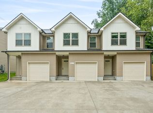 933 Center Rd UNIT A, Clarksville, TN 37042