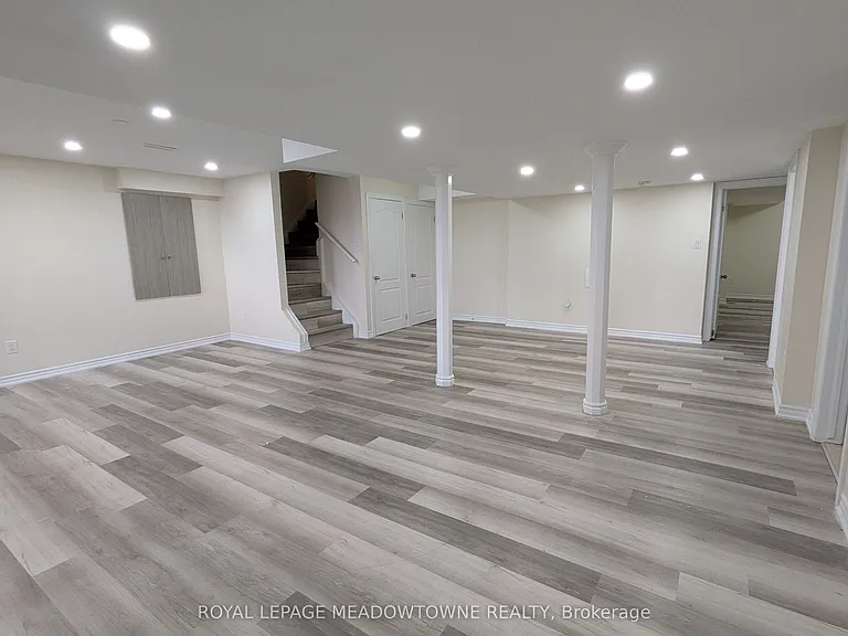 120 Morden Dr #LOWER — Photo 6