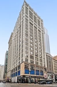 8 W Monroe St APT 404, Chicago, IL, 60603