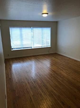 1st image of 812 Bay St #1