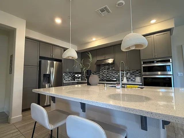 2 bed, 2.5 bath, 1514 sqft, $4,200 — Photo 3