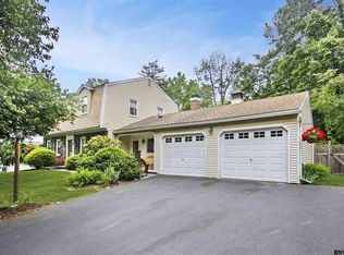 72 Parkwyn Dr, Delmar, NY 12054