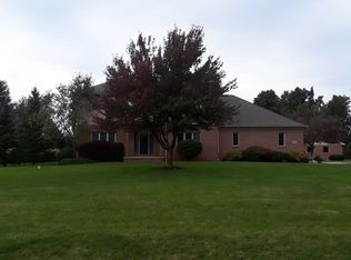 5599 Deer Run Ln, Dexter, MI 48130