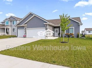 1160 Cedar St, Waukee, IA 50263