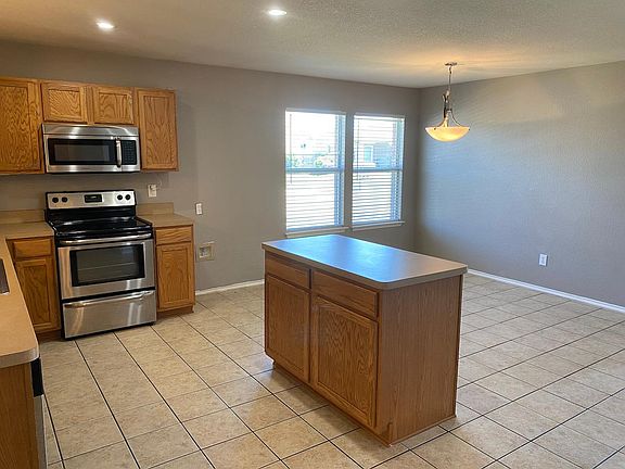 3rd image of 2813 Morningside Dr