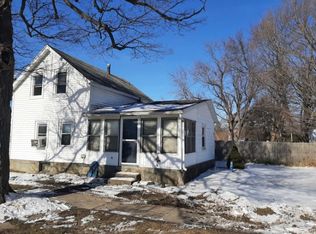 209 W South St, Franklin Grove, IL 61031