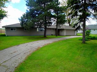 5105 Keller Rd, Walbridge, OH 43465