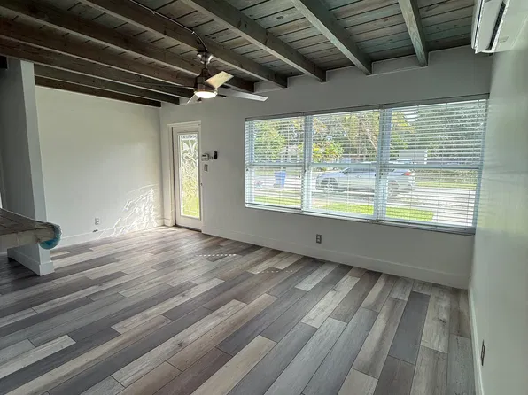 325 SW 21st St, Fort Lauderdale, FL 33315