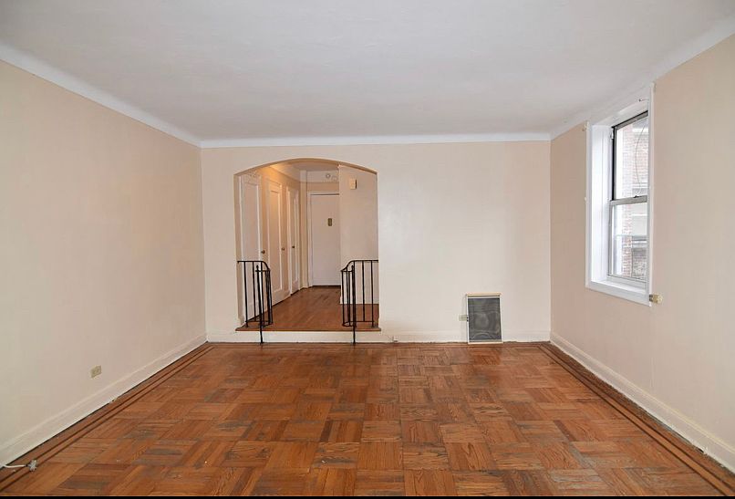 1st image of 580 E 17th St #E1