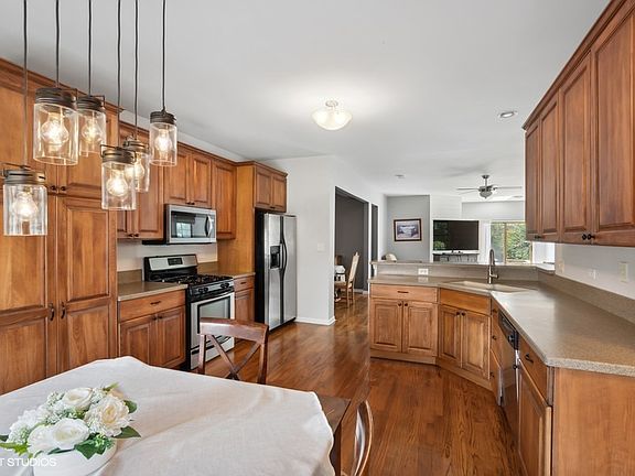 5th image of 18731 S Mill Creek Dr