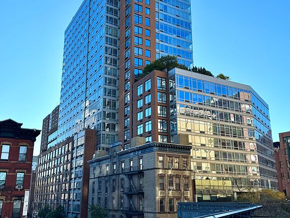 3rd image of 450 W 17th St APT 2203