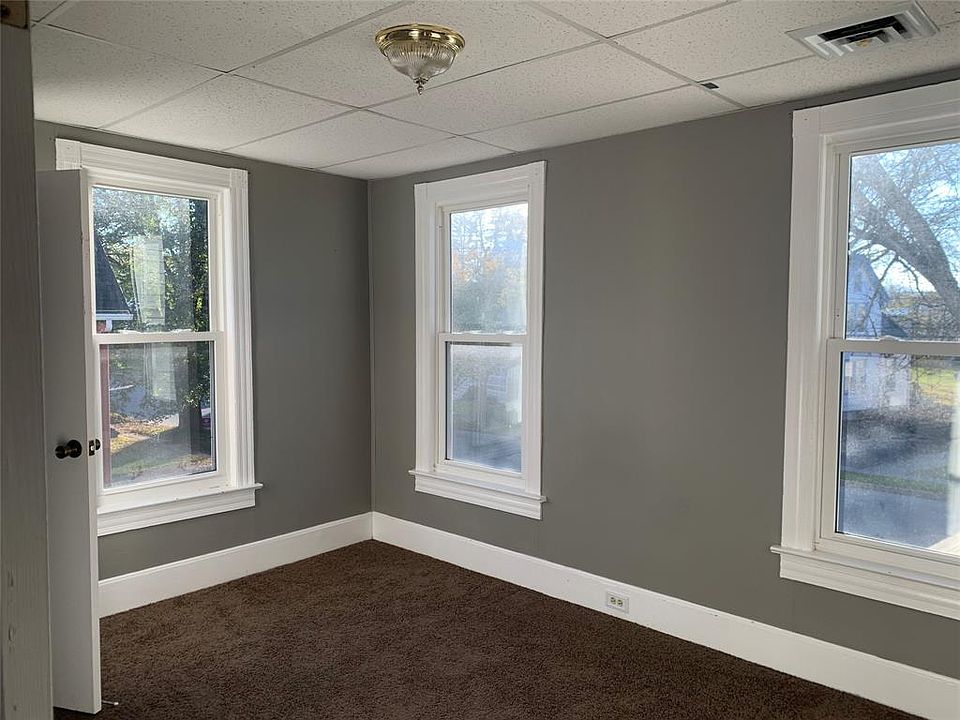 1st image of 116 McMaster St #2
