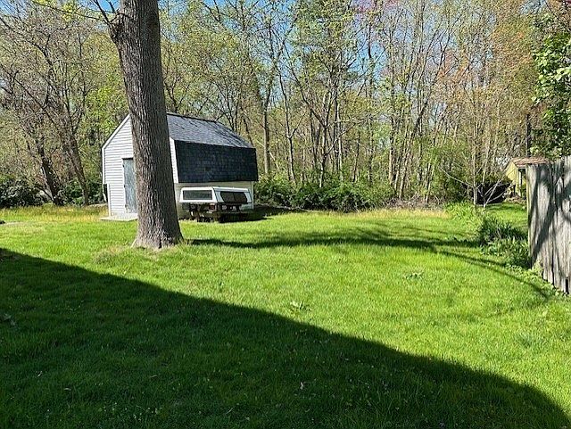 2nd image of 14 County Rd