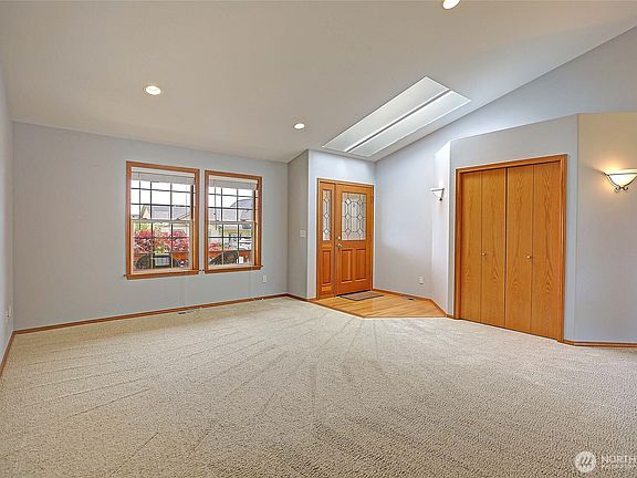 4th image of 1148 Central Drive