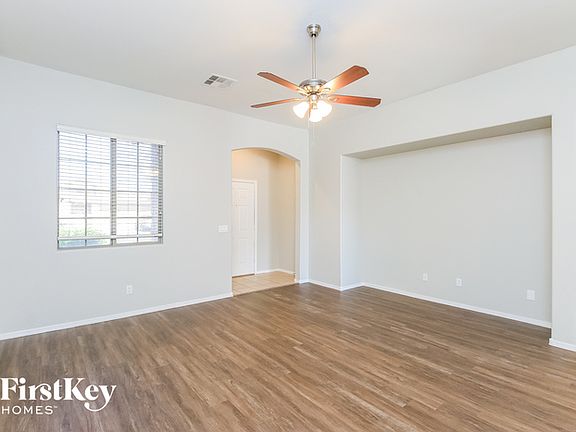 3rd image of 11539 E Sylvan Ave