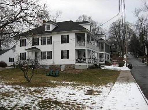 2nd image of 40 Prospect St