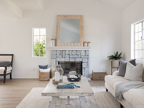 4th image of 2304 Clark Ln #B