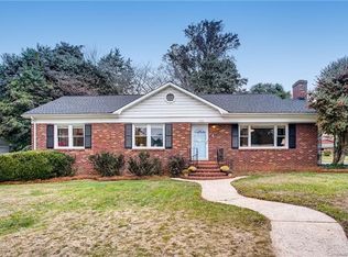 1121 Barkley Rd, Charlotte, NC 28209