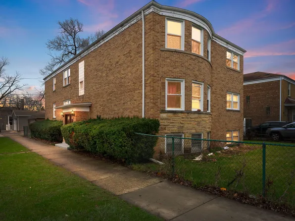 3025 W Rosemont Ave, Chicago, IL 60659