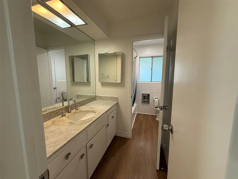 11915 Steppingstone Ln — Photo 24
