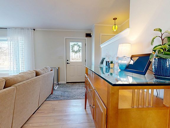 4th image of 2683 Holtz Rd