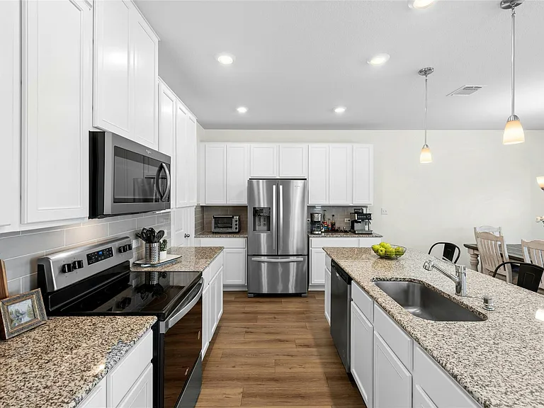 1124 Aronia Ln — Photo 6