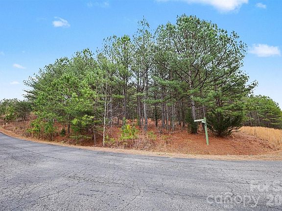 2nd image of 140 Riverview Dr