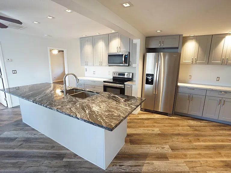4903 E Virginia Ave — Photo 1