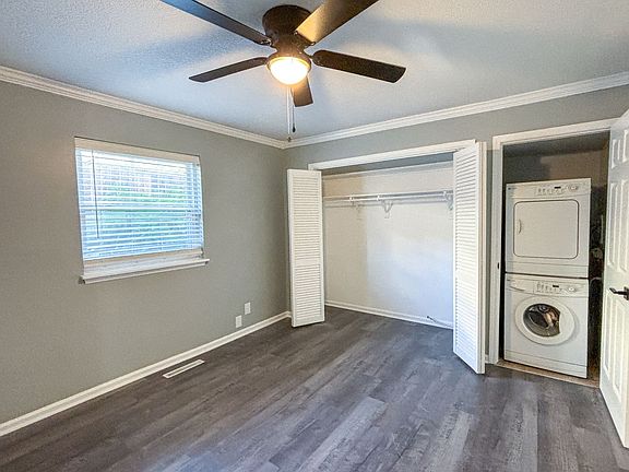 3rd image of 4724 Belleview Ave APT 1