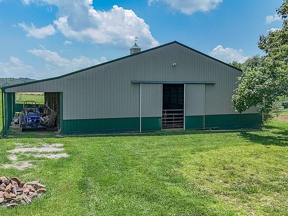 4th image of 9075 E County Road 1850 N