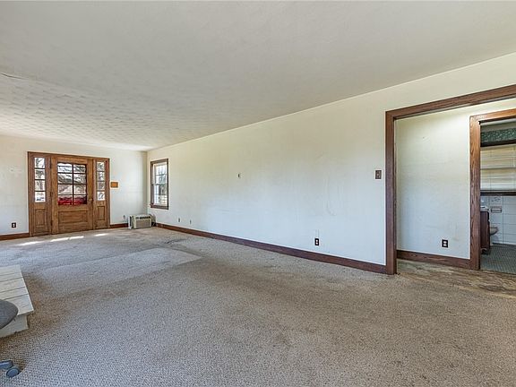 4th image of 6885 Garber Rd